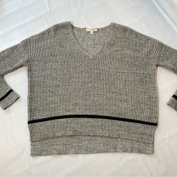 White + Warren Extended Shoulder V-Neck Sweater High & Low Cotton Grey Large - Picture 7 of 11
